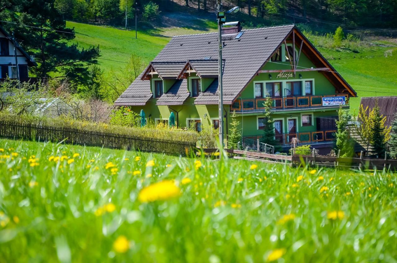 Osada Koszalkowo Wiezyca Bed & Breakfast Szymbark  Bagian luar foto